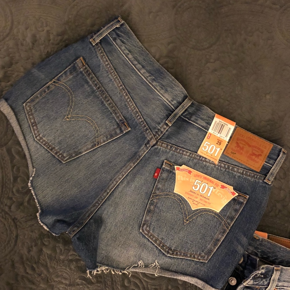 LEVI’S - Picture 5 of 8